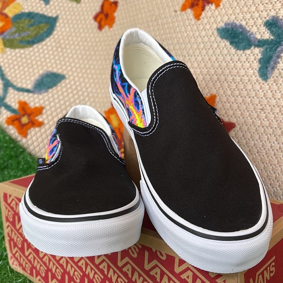 Vans Classic Slip On Electric Flame Black/True White Men’s sneakers - Picture 8 of 16